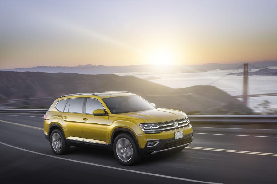  Volkswagen Atlas V6 2017 года  (фото 17 из 46)
